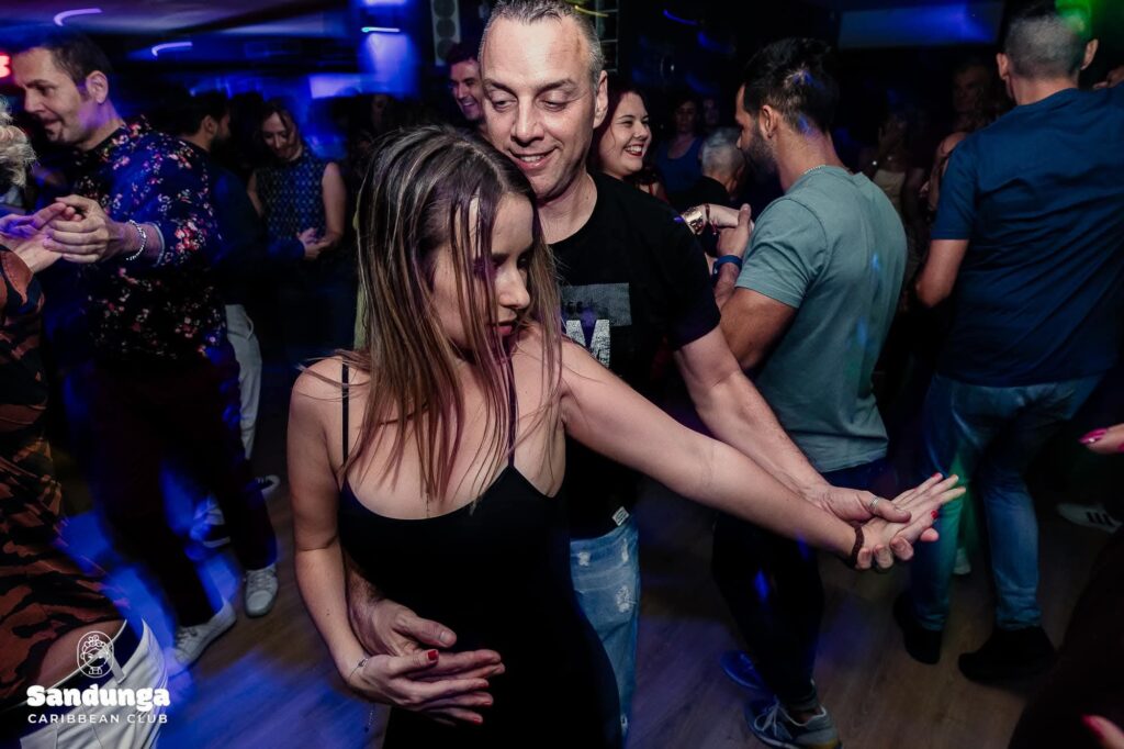 David Ariza clases de baile salsa y bachata en malaga