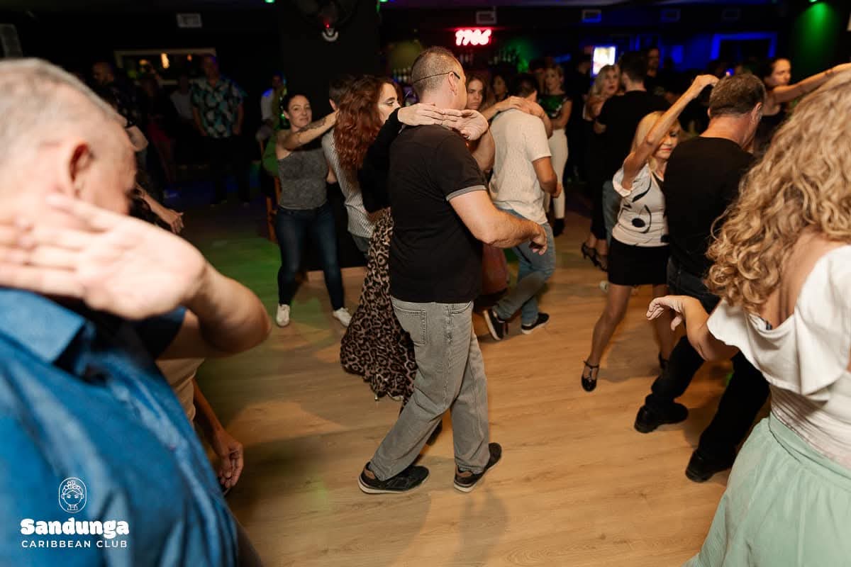 David Ariza clases de baile salsa y bachata en malaga