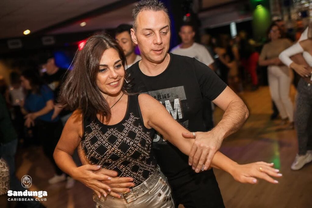 David Ariza clases de baile salsa y bachata en malaga